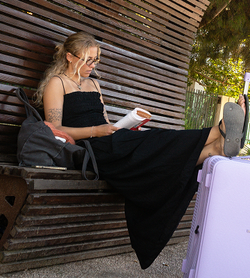 BLU_MOONKY_walizka_Traveloon_01